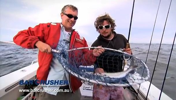 VIDEO: How to – Fish the wash from a trailer boat